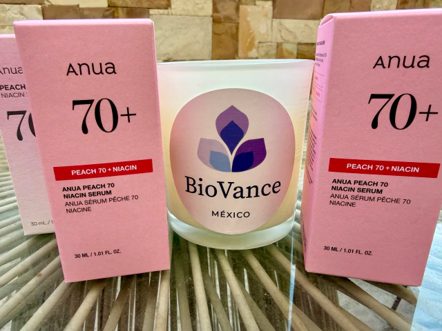 ANUA Peach 70% Niacin Serum Suero Iluminador y Suavizante con 5% Niacinamida 30 ml