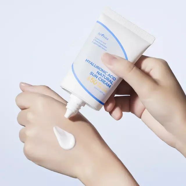 ISNTREE Hyaluronic Acid Natural Sun Cream SPF50+ | 50 ml