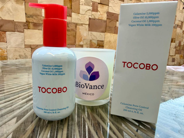 TOCOBO Calamine Pore Control Cleansing Oil Aceite Limpiador para Poros, Sebo y Maquillaje 200 ml
