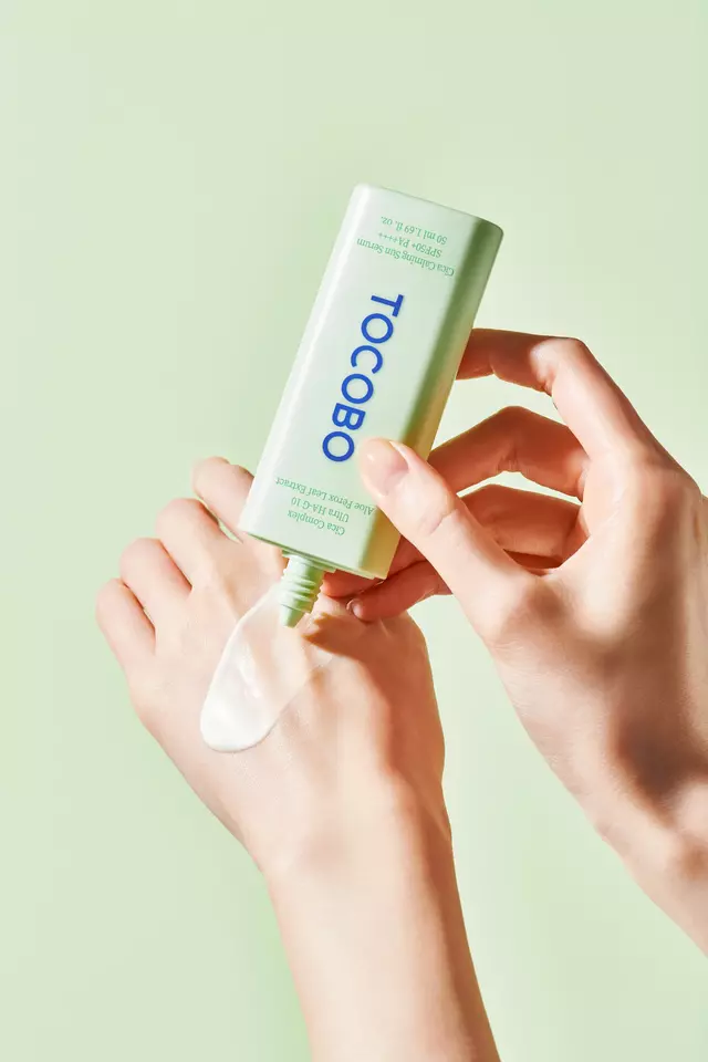 TOCOBO Cica Calming Sun Serum SPF50+ PA++++ Protector Solar Calmante e Hidratante 50 ml