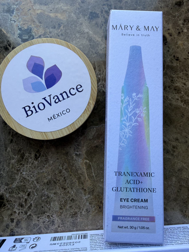 MARY & MAY Tranexamic Acid + Glutathione Eye Cream Crema de Ojos Despigmentante para Ojeras 30 g